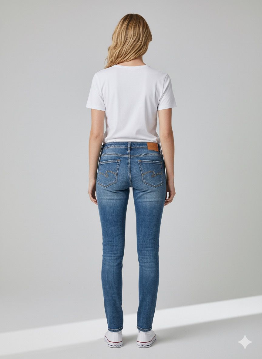 Jeans Straight Fit - Tiro Alto